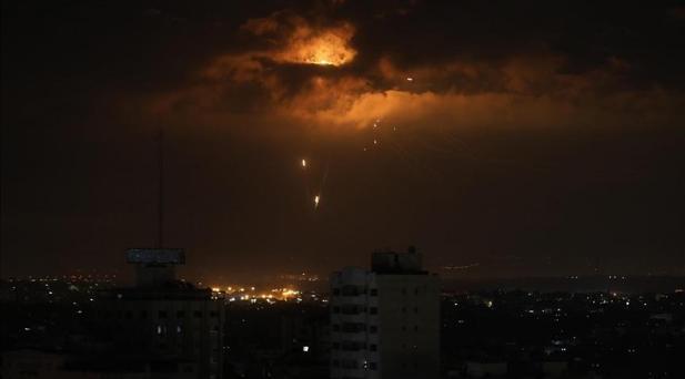 Husiler İsrail'in hava savunmasını aştı