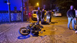 bartinda polisin takibinden kacmaya calisan motosiklet surucusu kaza yapti 8VH3lAZd.jpg