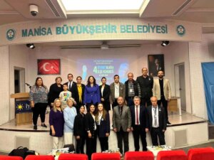 iyi parti sehzadeler ilce kongresinde gozde akcakin aytac guven tazeledi MdT17NfO.jpg