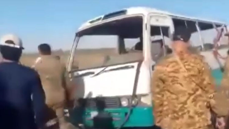 suriyede bombali saldiri savunma bakanligi otobusu hedef alindi frP32Av5.jpg