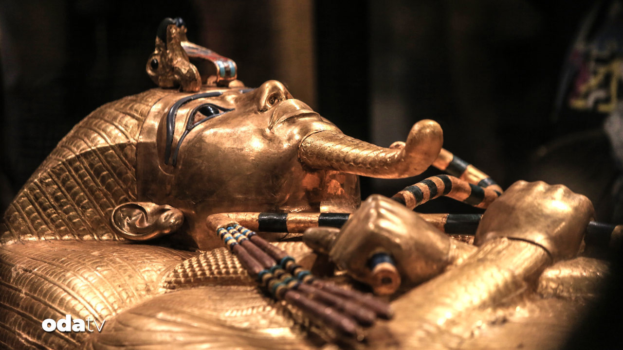 altindan tabut sergilendi Gk2lUmOP.jpg