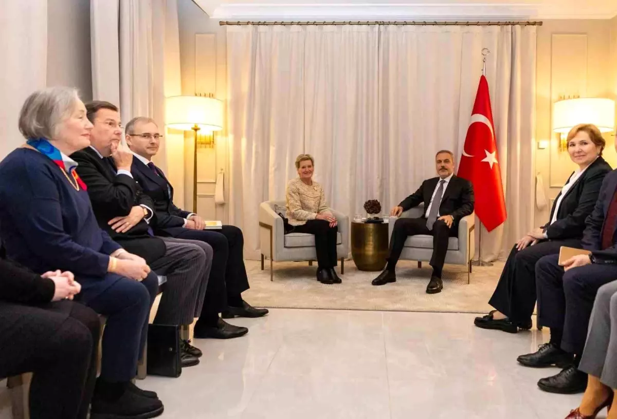 bakan fidan finlandiyada nVFVB1jI.jpg