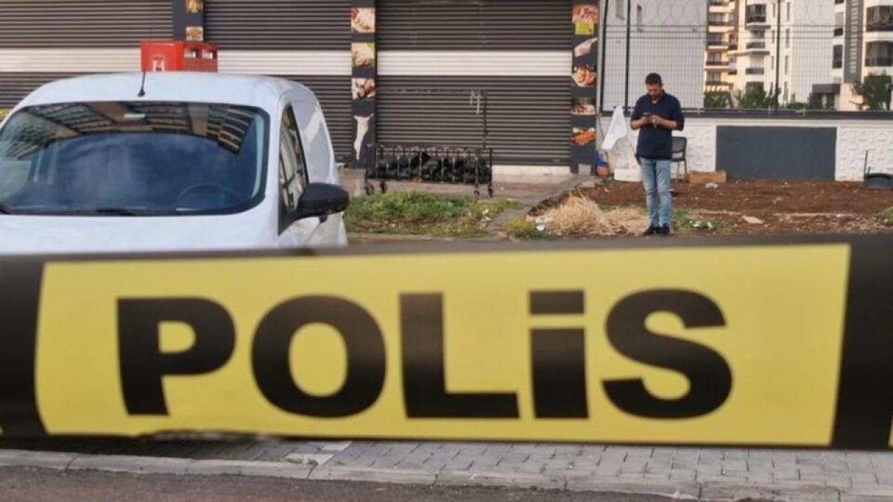 kasap dukkaninda katliam 2 olu 2 yarali Vanqqybv.jpg