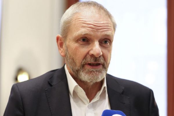 yatirimi artirma karari aldilar ratzmann turkiyeye ihtiyacimiz var kP7DAikO.webp